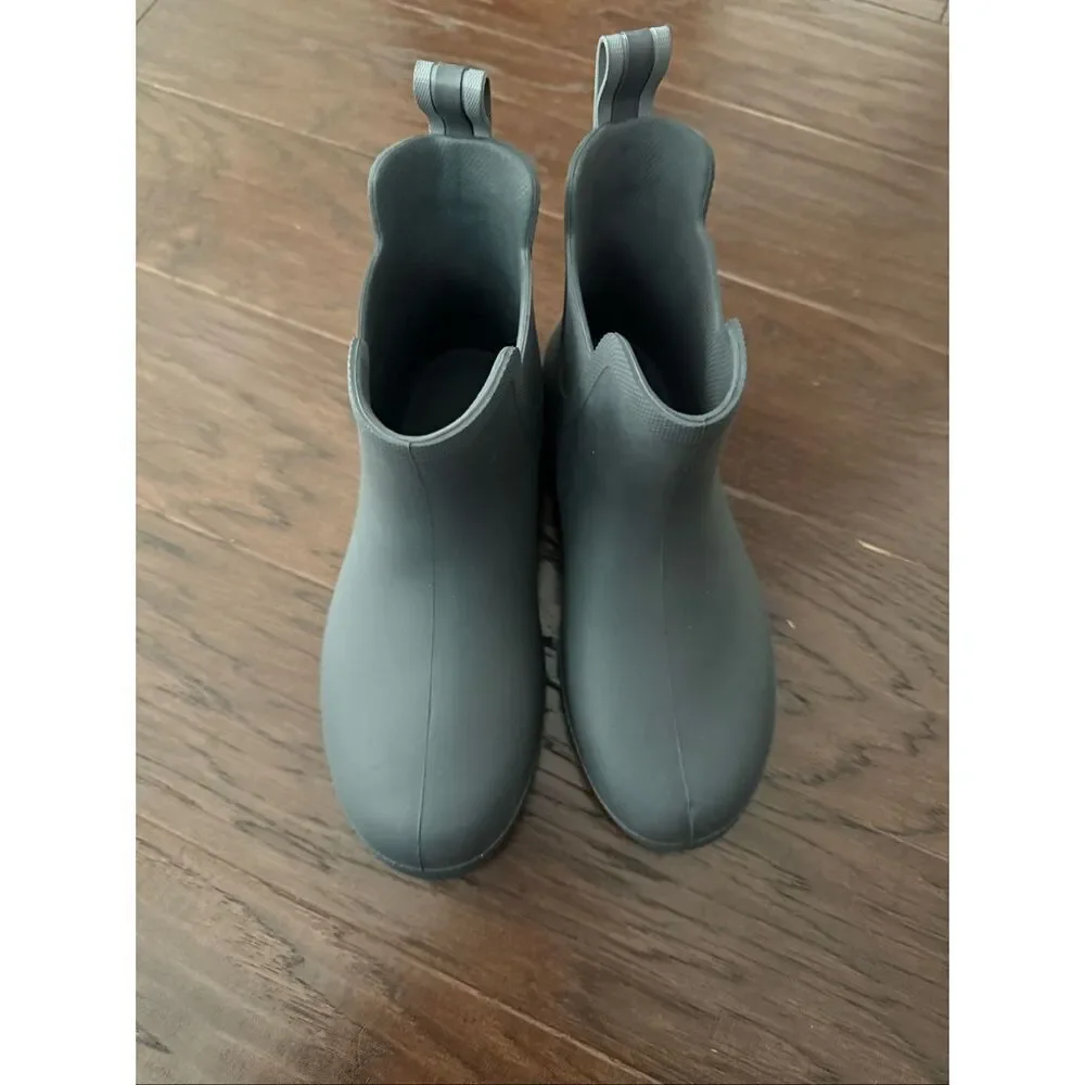 Totes Rubber Gray Ankle Boots size 7